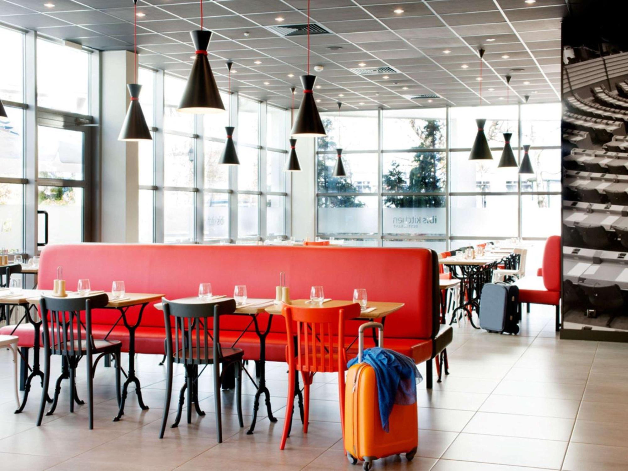 Ibis Poznan Stare Miasto Exterior foto